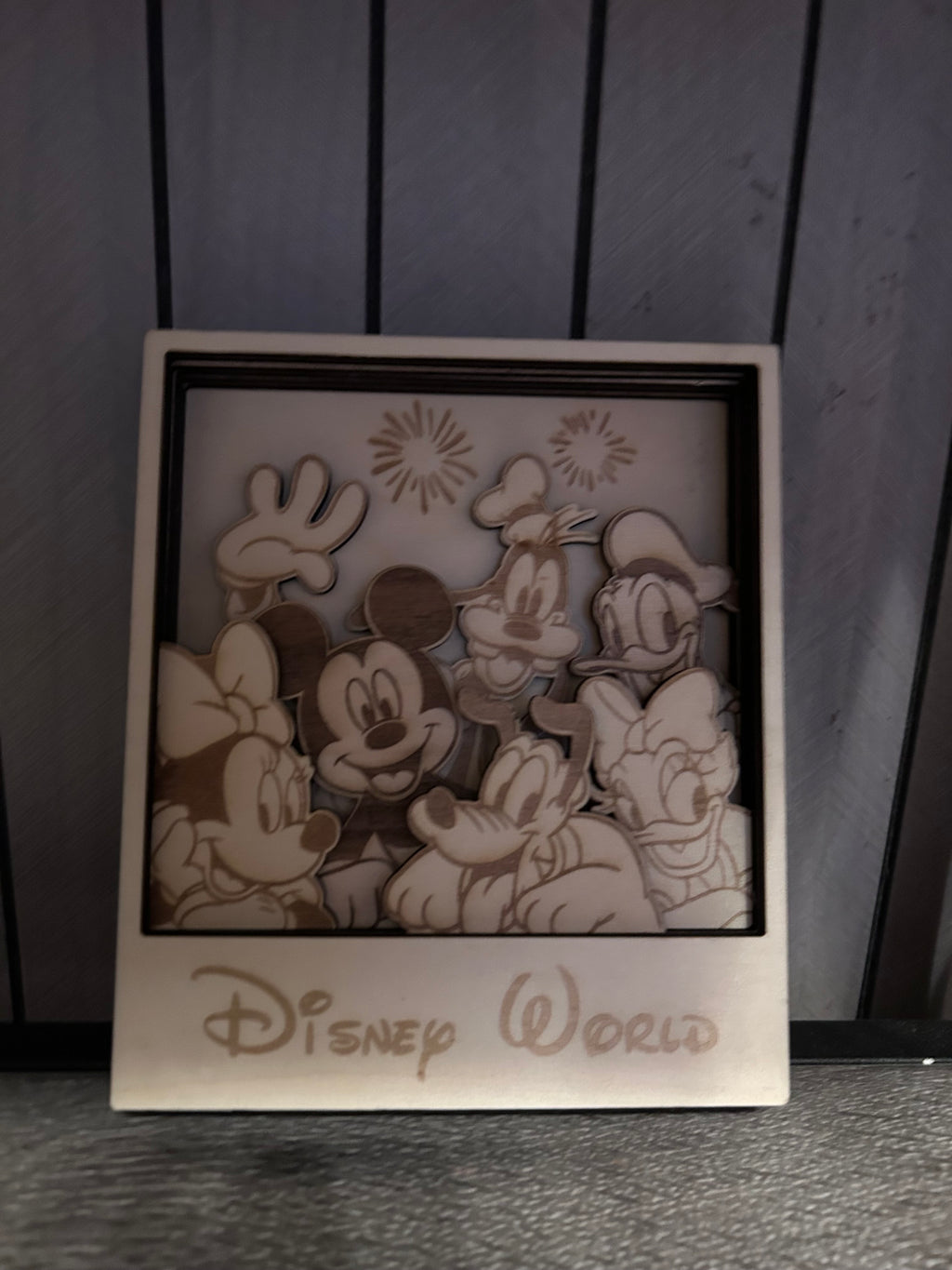 Disney polaroid aus Holz